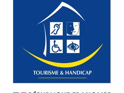 Certificat, récompense, panneau ou autre document affiché dans l'établissement Gîte cosy avec jardin, terrasse et parking entre Châteaux de la Loire et ZooParc de Beauval - FR-1-491-350