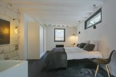 Coin salon dans l'établissement Logement atypique 200m2 au Calme et Confort