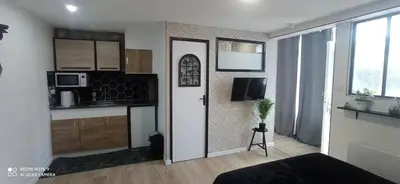 Cuisine ou kitchenette dans l'établissement Studio confortable à Noyers-sur-Cher - 30 m² - Parking