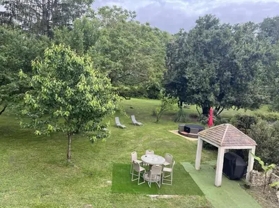 Jardin de l'établissement Gite la Plume