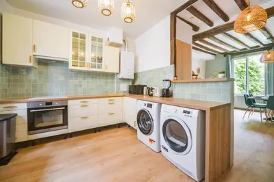 Cuisine ou kitchenette dans l'établissement Maison avec spa dans l'hypercentre de Blois