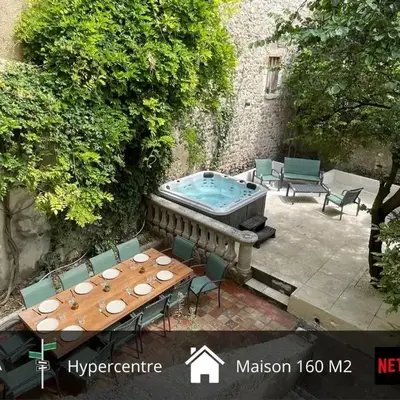Maison avec spa dans l'hypercentre de Blois