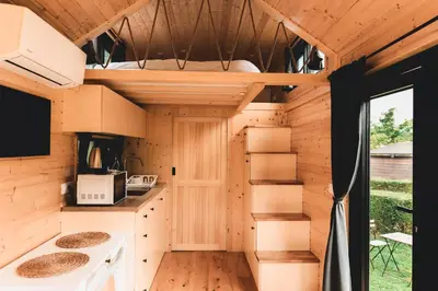 Cuisine ou kitchenette dans l'établissement Paradise Home by Tiny Away