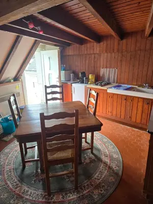 Cuisine ou kitchenette dans l'établissement L'Escale Tourangelle