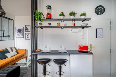 Cuisine ou kitchenette dans l'établissement Le Modern Minimal