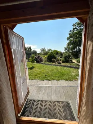Jardin de l'établissement L'Escale Arc-en-Ciel