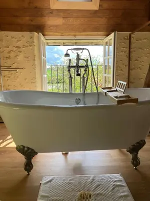 Plan de l'établissement Maison de vacances avec piscine chauffée, jacuzzi et jardin privé - proche circuit des 24h du Mans