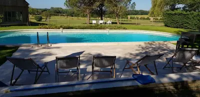 Piscine de l'établissement Closerie de La Salière, gîte de charme et chambres d'hôtes, châteaux de la Loire, zoo de Beauval ou située à proximité
