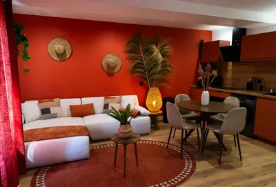 Coin salon dans l'établissement La Casa, Suite mexicaine d'exception à Saumur