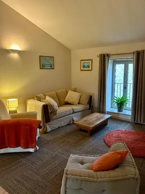 Coin salon dans l'établissement Le Petit Munet