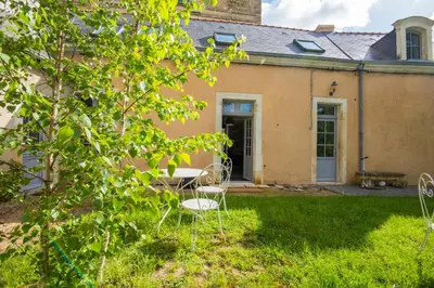 Jardin de l'établissement le gite de l'orangerie