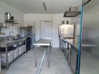 Cuisine ou kitchenette dans l'établissement Domaine des Guilardières