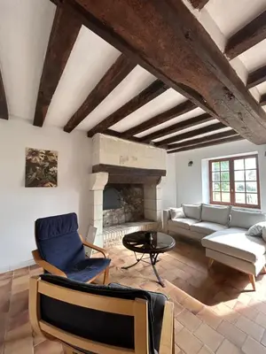 Coin salon dans l'établissement gîte à la campagne