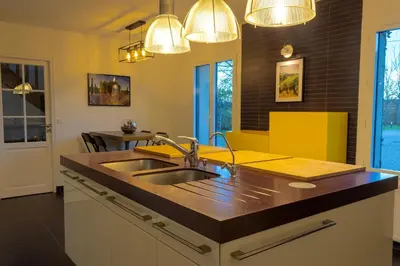 Cuisine ou kitchenette dans l'établissement Gîte du Soleil dans la Ruelle - La Grouas