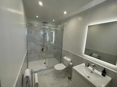Salle de bains dans l'établissement La Grande Maison