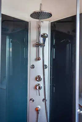 Salle de bains dans l'établissement Spacieux & Familial 3 chambres proche gare