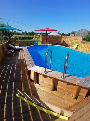 Piscine de l'établissement Yourte Terracotta Les Belles Ouvrières ou située à proximité