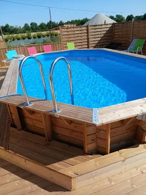 Piscine de l'établissement Yourte Terracotta Les Belles Ouvrières ou située à proximité