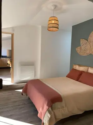 Un ou plusieurs lits dans un hébergement de l'établissement Maison - Brissac Quincé Centre