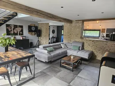 Coin salon dans l'établissement Maison 9 personnes pour les événements sportifs