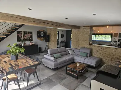 Coin salon dans l'établissement Maison 9 personnes pour les événements sportifs