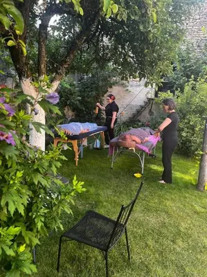 Jardin de l'établissement Le Petit Clos d'Anjou avec Bain nordique et sauna