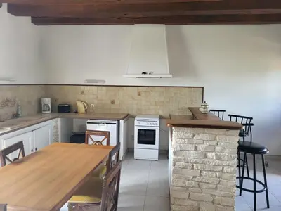 Cuisine ou kitchenette dans l'établissement Le domaine de la remangerie