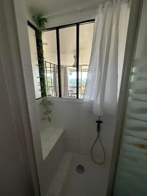 Salle de bains dans l'établissement Studio idéal pour Beauval