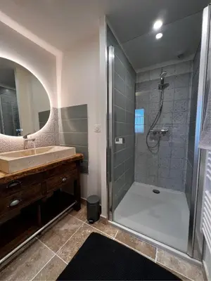 Salle de bains dans l'établissement La Petite Gendronnière