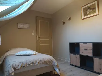 Un ou plusieurs lits dans un hébergement de l'établissement Des Roux et des Pious Suite de 35 à 60 m2 et 3 chambres pour groupe de 2 à 6 personnes