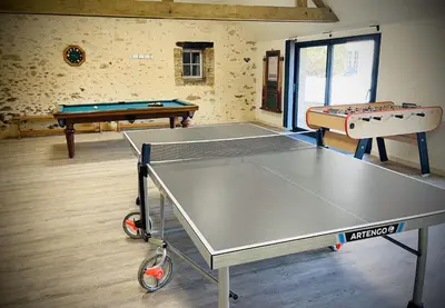 Tennis de table au sein de l'établissement Chanteleux ou à proximité