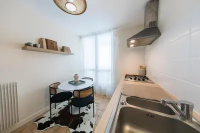 Plan de l'établissement Appartement avec Rétroprojecteur, Babyboot avec belle vue et proche gare