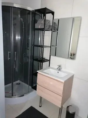 Salle de bains dans l'établissement Chamaillard 1, calme, draps fournis