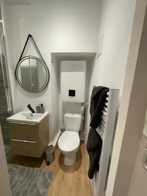 Salle de bains dans l'établissement Le logis de Lyla