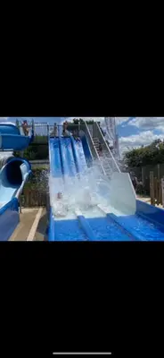 Piscine de l'établissement Charmant mobilhome 2 chambres ou située à proximité