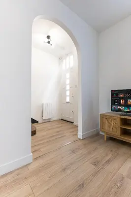 Télévision ou salle de divertissement dans l'établissement La Mancelle - 6 Personnes - Plein cœur du Mans