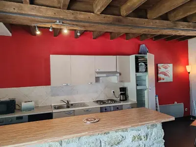 Cuisine ou kitchenette dans l'établissement Gites de groupe à Richelieu