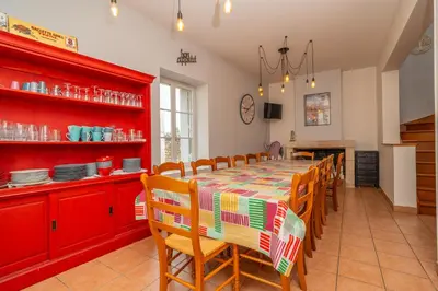 Cuisine ou kitchenette dans l'établissement Gite Le Chêne