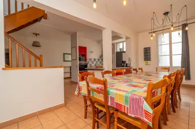 Cuisine ou kitchenette dans l'établissement Gite Le Chêne