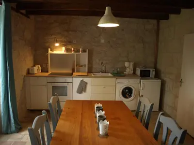 Cuisine ou kitchenette dans l'établissement Les gîtes de la Madeleine