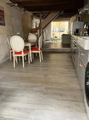Cuisine ou kitchenette dans l'établissement Maison Centre de Loches