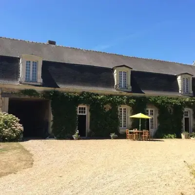 Gîte historique au château de charme proche du Mans - FR-1-410-453