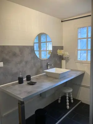 Salle de bains dans l'établissement Proche pôle européen du cheval