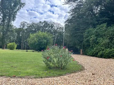 Jardin de l'établissement L'Harmonie Evénements House