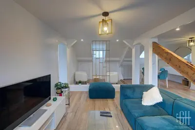 Télévision ou salle de divertissement dans l'établissement Appartement moderne - Quartier Des Halles - Wifi