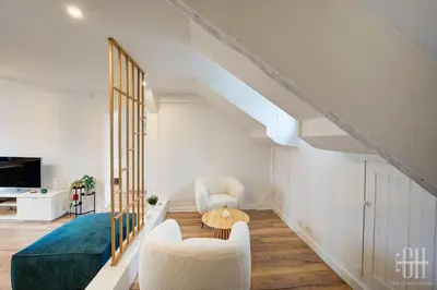 Télévision ou salle de divertissement dans l'établissement Appartement moderne - Quartier Des Halles - Wifi