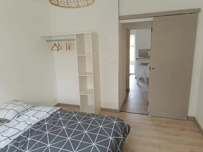 Un ou plusieurs lits dans un hébergement de l'établissement Logement indépendant