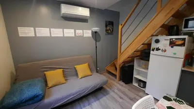 Cuisine ou kitchenette dans l'établissement Maison avec Parking, proche Tours