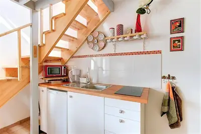 Cuisine ou kitchenette dans l'établissement Charmante maison proche Amboise