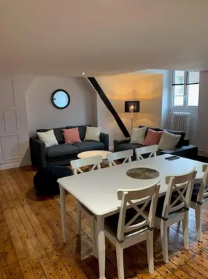 Coin salon dans l'établissement Appartement #4 cœur de ville